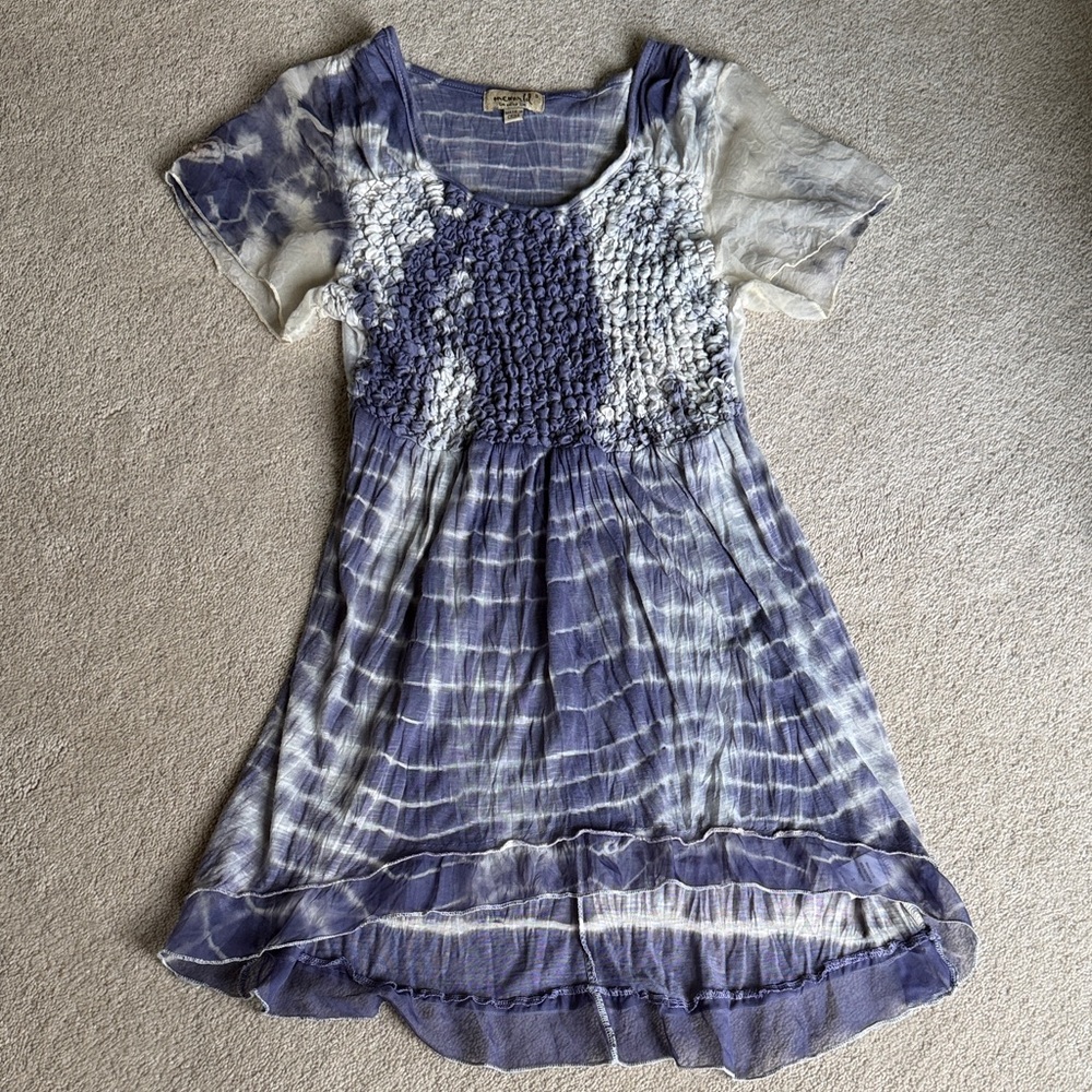 Tie-Dye Violet lightweight top - size Small